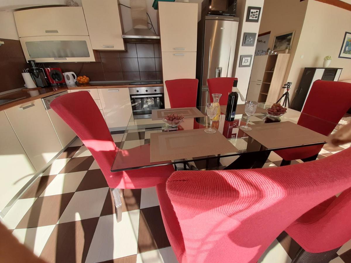 Apartment Franka Dramalj Buitenkant foto