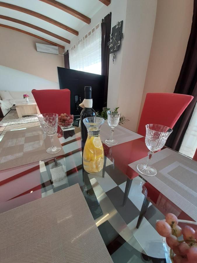 Apartment Franka Dramalj Buitenkant foto