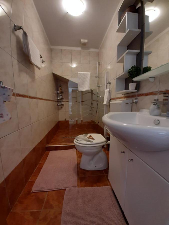 Apartment Franka Dramalj Buitenkant foto