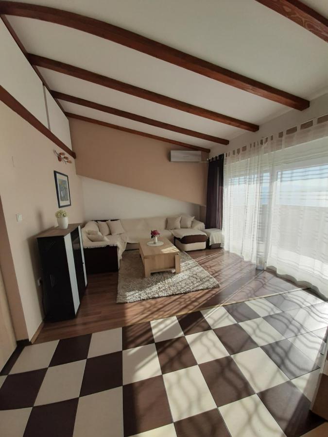 Apartment Franka Dramalj Buitenkant foto
